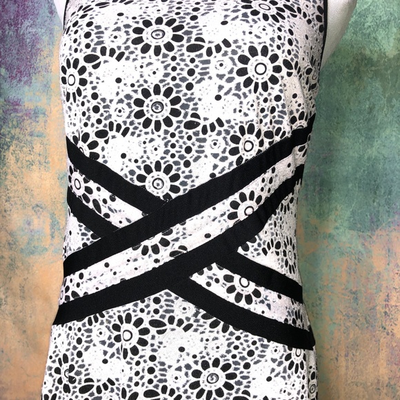 📌 Beige by eci Work to Weekend Ready Rayon Mix Lace Optic Sleeveless Dress - Picture 6 of 15